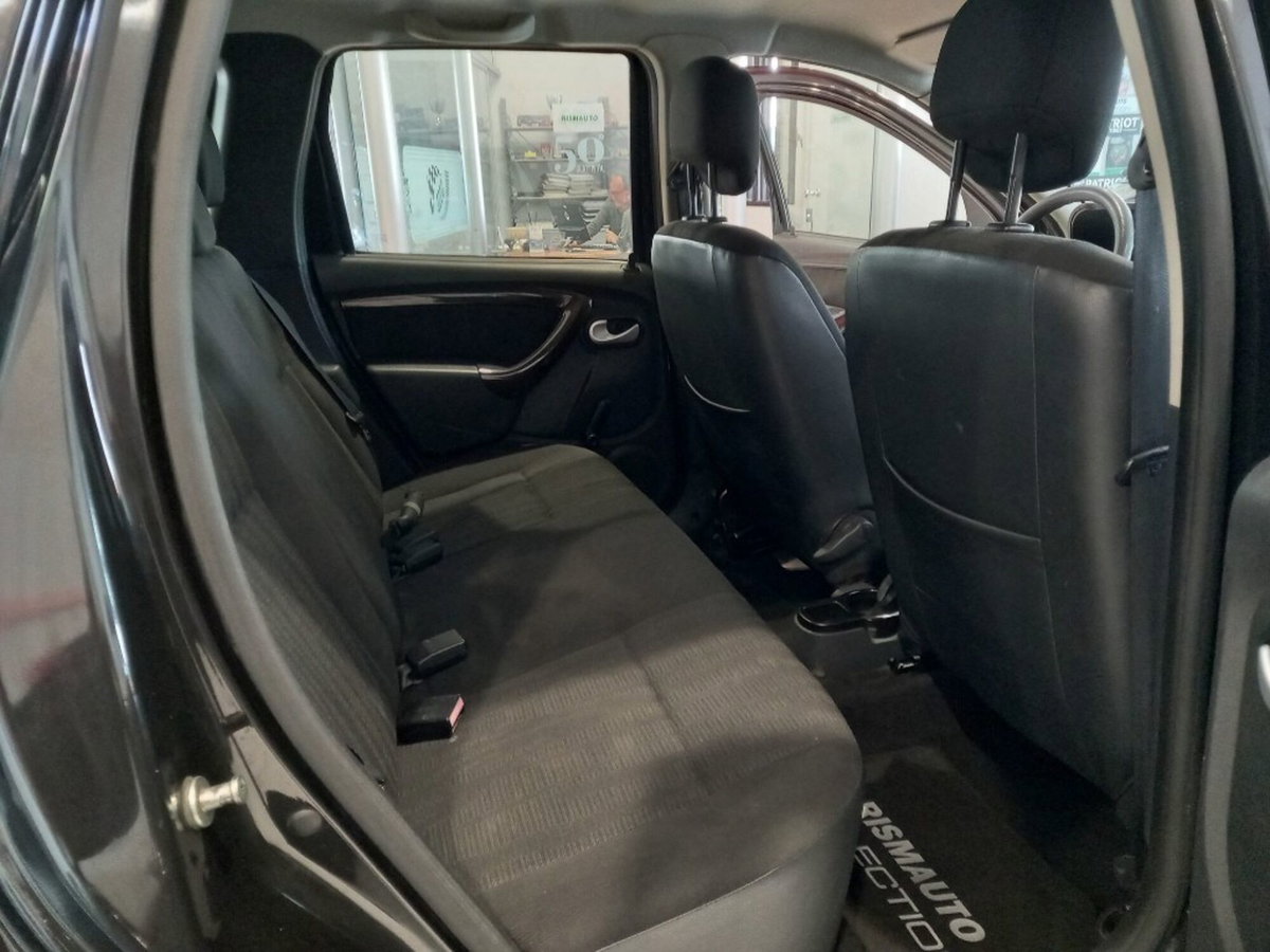 Dacia Duster 1.6 110CV 4x4 Ambiance (19)
