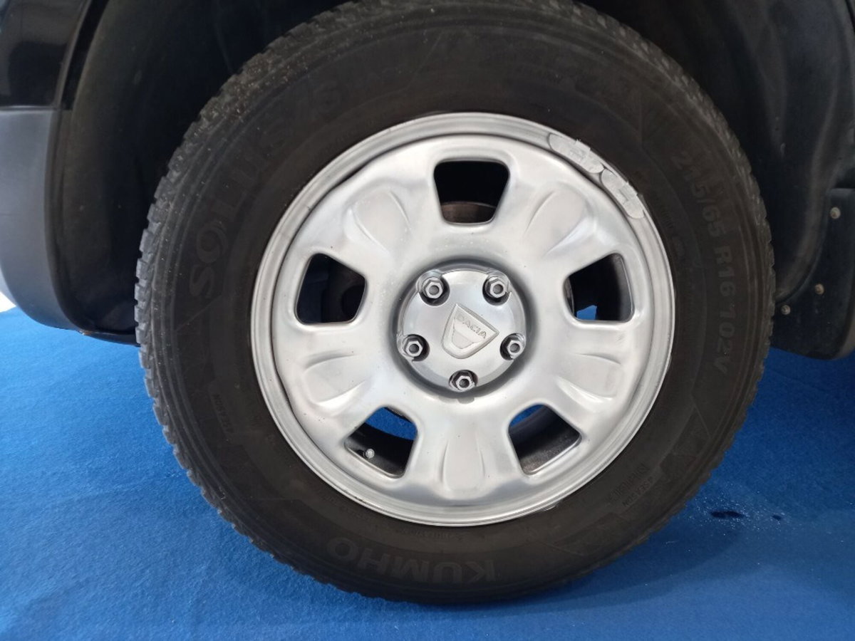Dacia Duster 1.6 110CV 4x4 Ambiance (2)