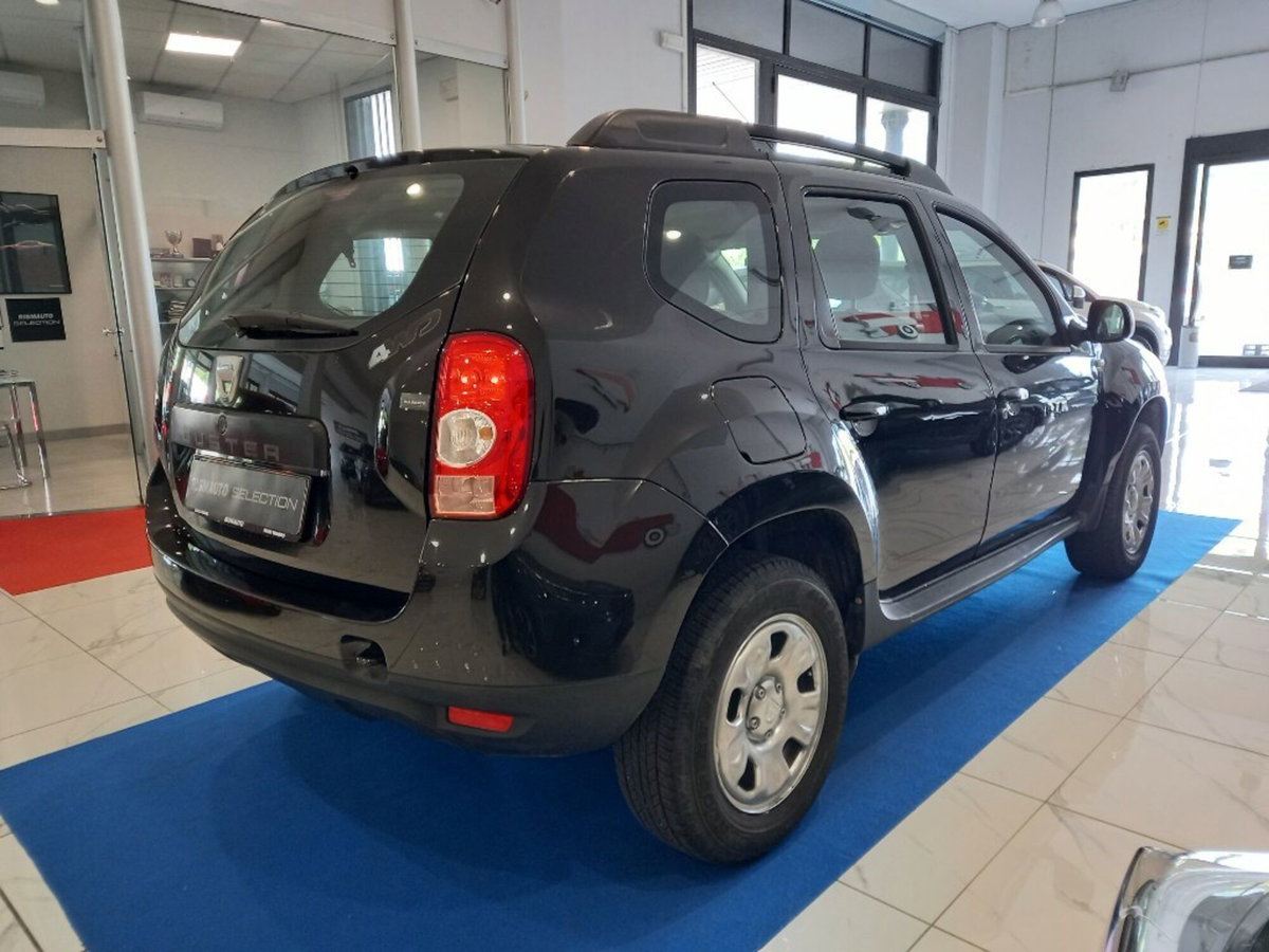 Dacia Duster 1.6 110CV 4x4 Ambiance (5)