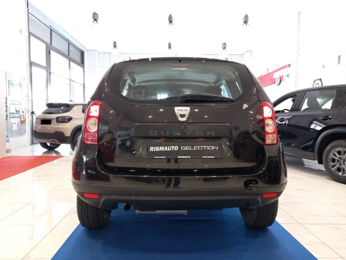 Dacia Duster 1.6 110CV 4x4 Ambiance (6)