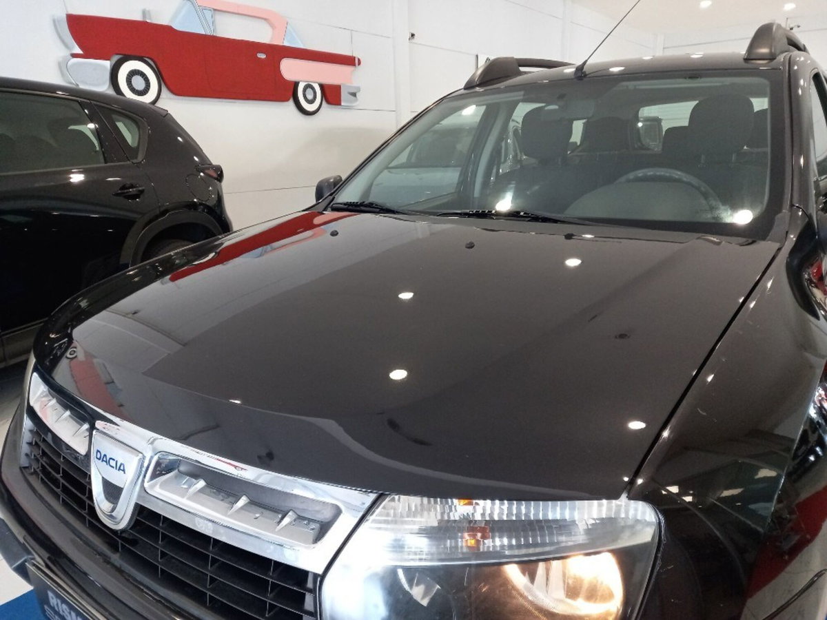 Dacia Duster 1.6 110CV 4x4 Ambiance (9)