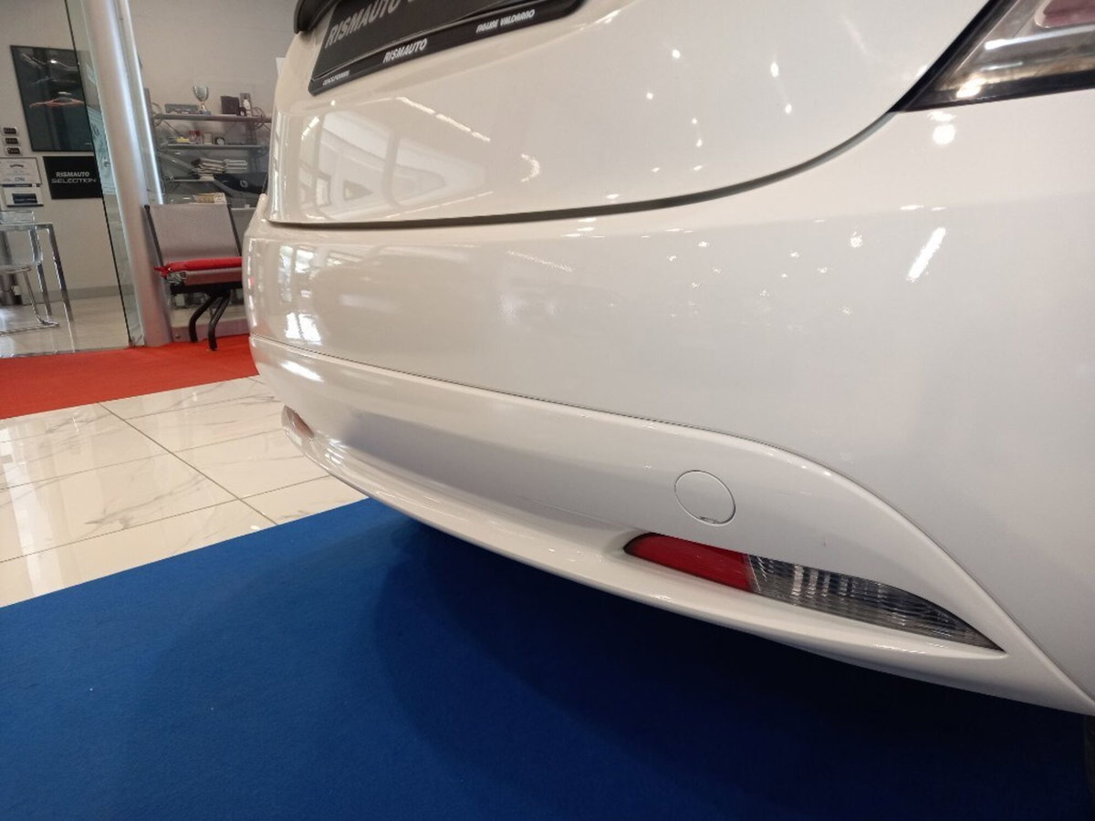 Lancia Ypsilon 1.2 69 CV 5 porte Silver (20)
