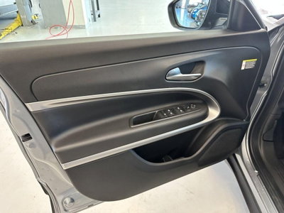 Jeep Avenger 1.2 turbo Summit fwd 100cv (7)