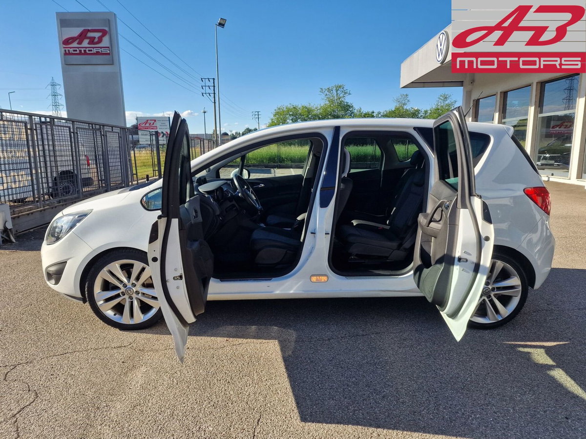 Opel Meriva 1.7 CDTI 110CV Cosmo (9)