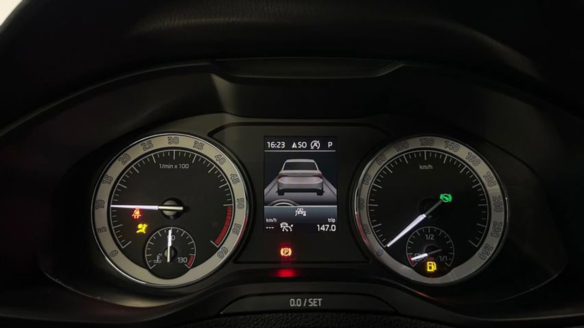 Skoda Karoq 2.0 TDI SCR 4x4 DSG Executive (8)