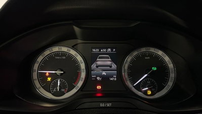 Skoda Karoq 2.0 TDI SCR 4x4 DSG Executive (8)