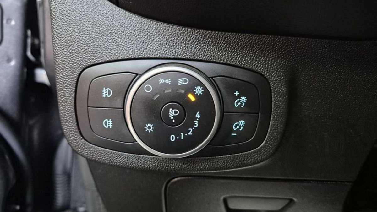 Ford Fiesta 1.0 EcoBoost 100CV 5 porte Titanium (8)