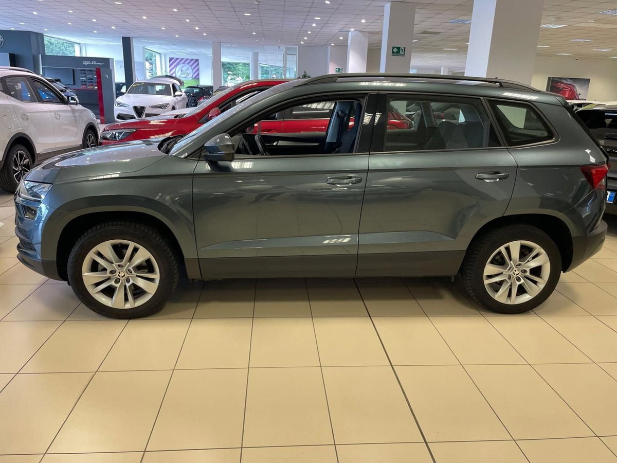 Skoda Karoq 1.0 TSI Ambition (4)