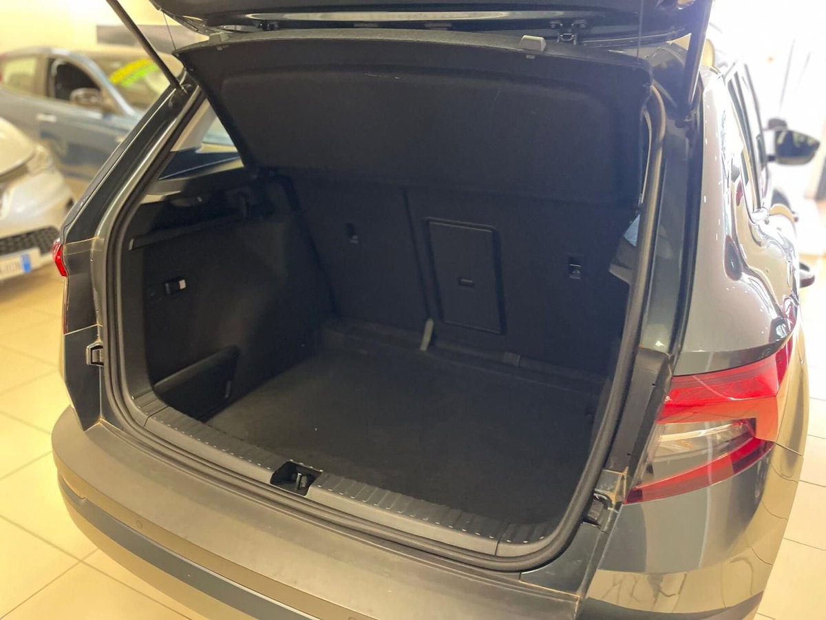 Skoda Karoq 1.0 TSI Ambition (9)