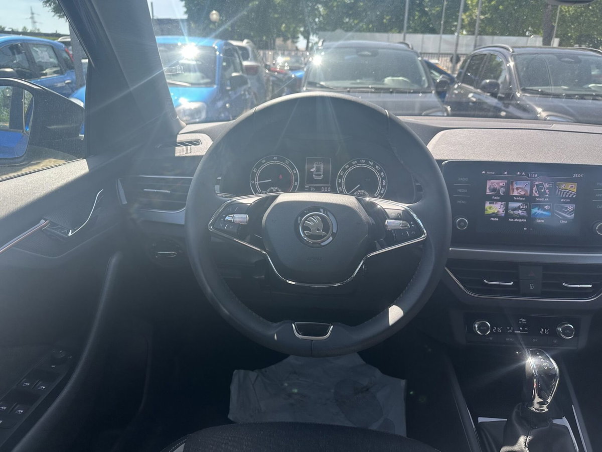 Skoda Kamiq 1.0 TSI 110 CV DSG Style (16)