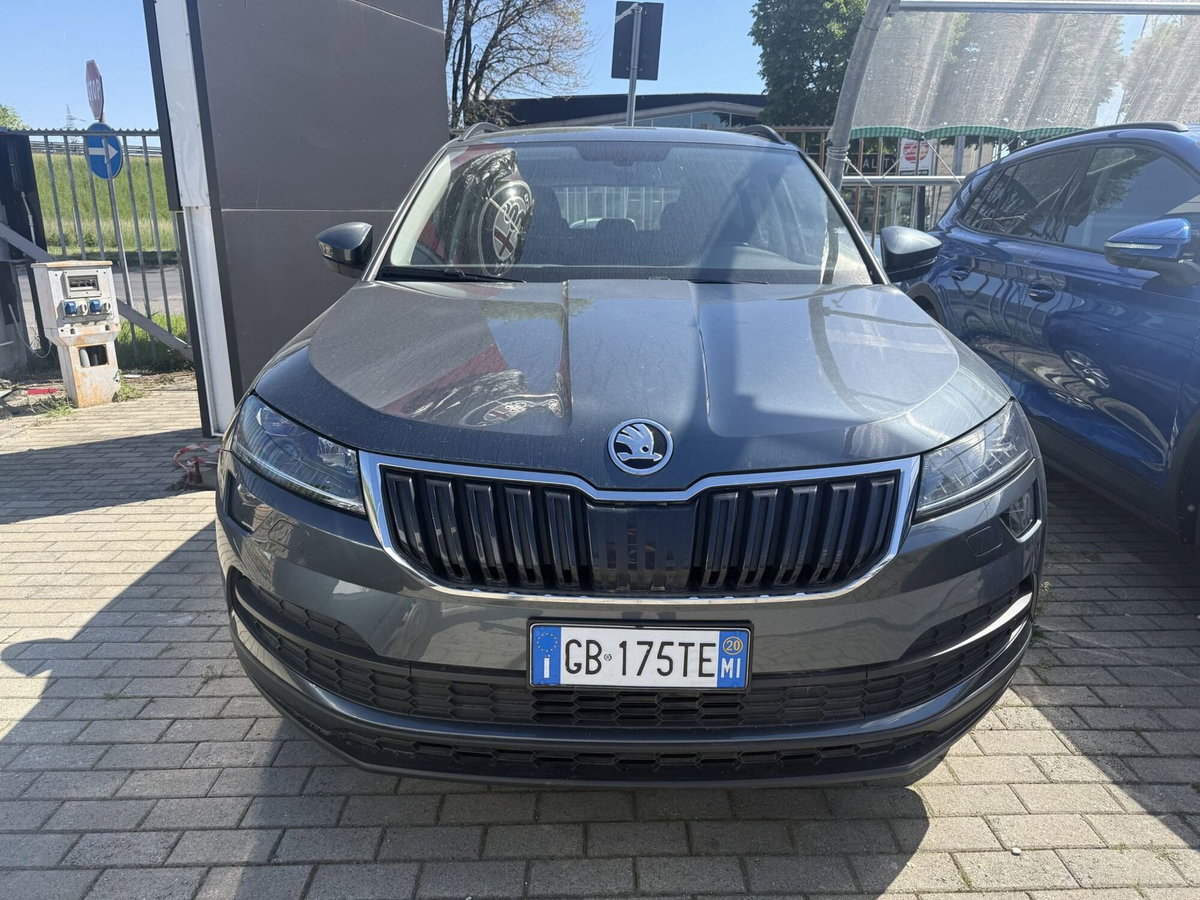 Skoda Karoq 1.0 TSI Ambition (2)