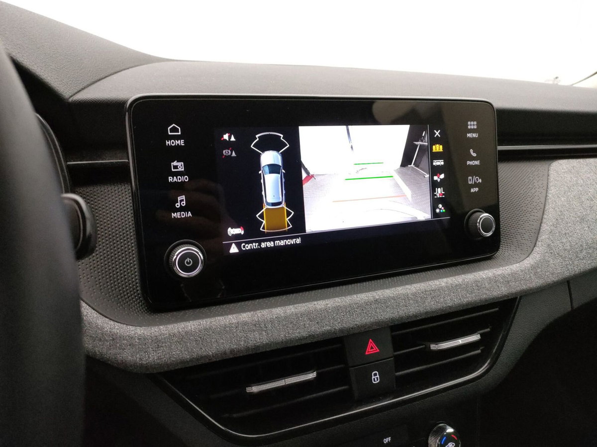 Skoda Kamiq 1.0 tsi Black Dots 95cv (17)