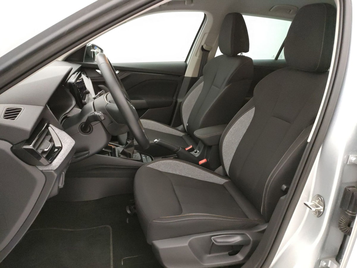 Skoda Kamiq 1.0 tsi Black Dots 95cv (7)