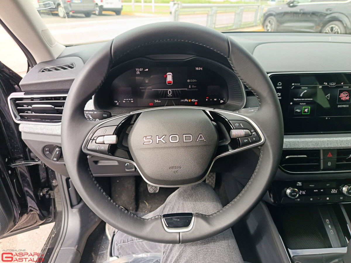 Skoda Kamiq 1.0 tsi Black Dots 115cv dsg (12)