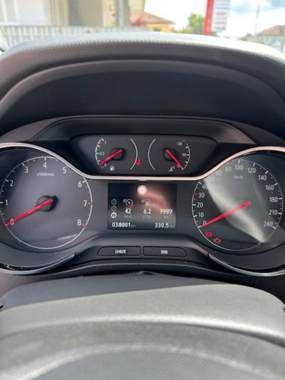 Opel Crossland X 1.2 12V Innovation (11)