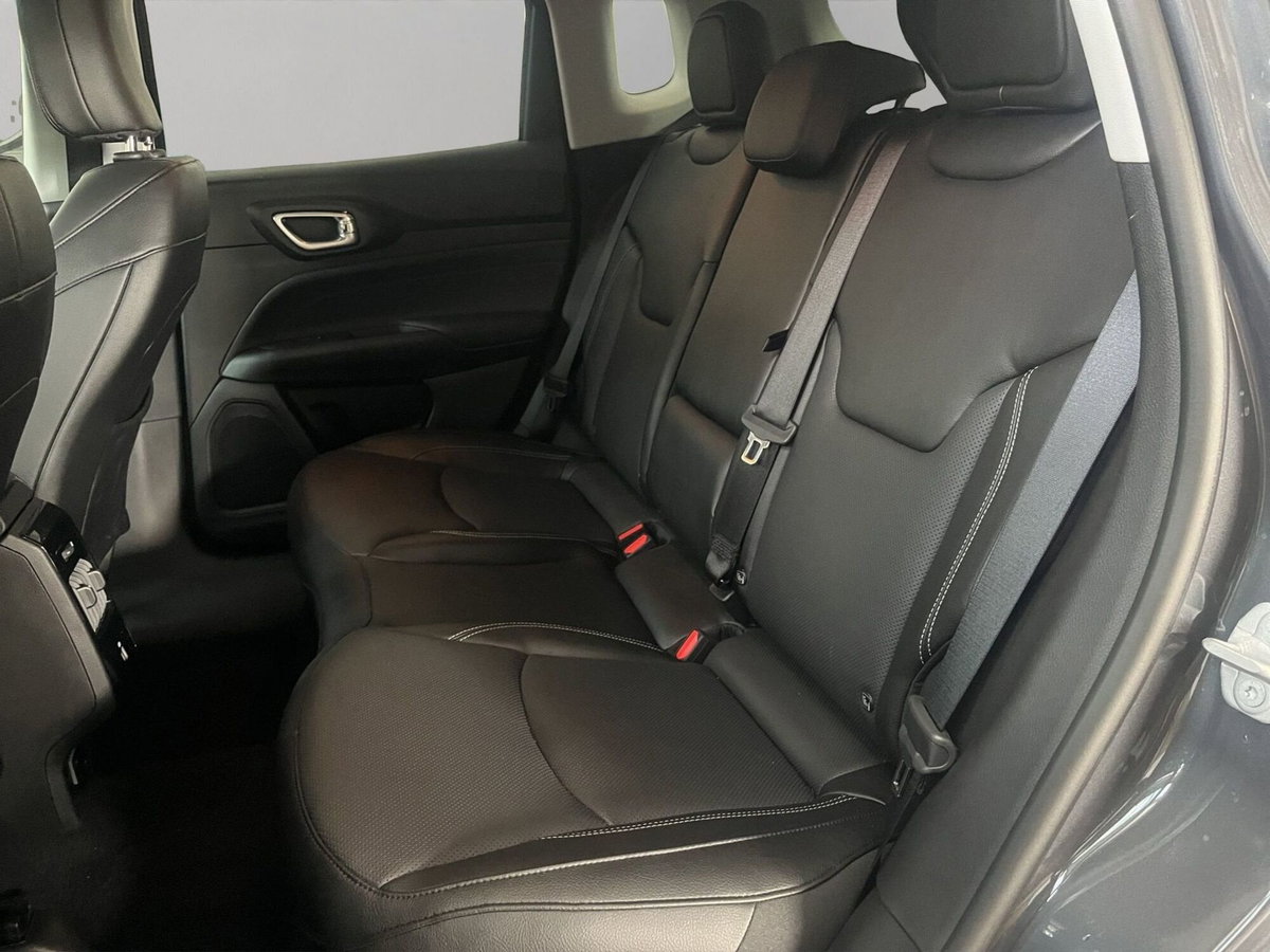 Jeep Compass 1.5 turbo t4 mhev Summit 2wd 130cv dct (13)