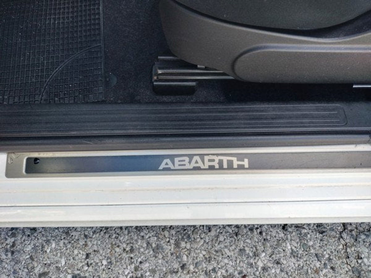 Abarth 595 595 1.4 Turbo T-Jet 145 CV (11)