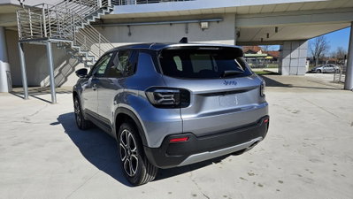 Jeep Avenger 1.2 turbo e-hybrid mhev Summit fwd 110cv edct6 (10)