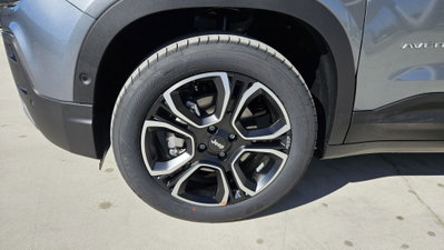 Jeep Avenger 1.2 turbo e-hybrid mhev Summit fwd 110cv edct6 (4)