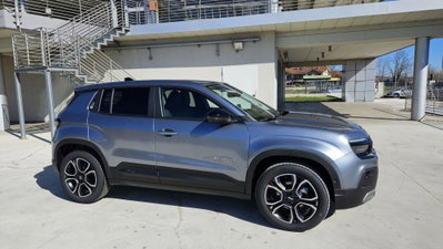 Jeep Avenger 1.2 turbo e-hybrid mhev Summit fwd 110cv edct6 (6)