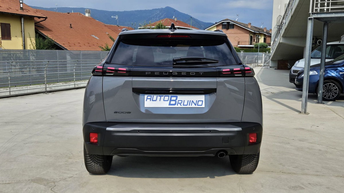 Peugeot 2008 1.2 hybrid Allure 145cv e-dcs6 (6)