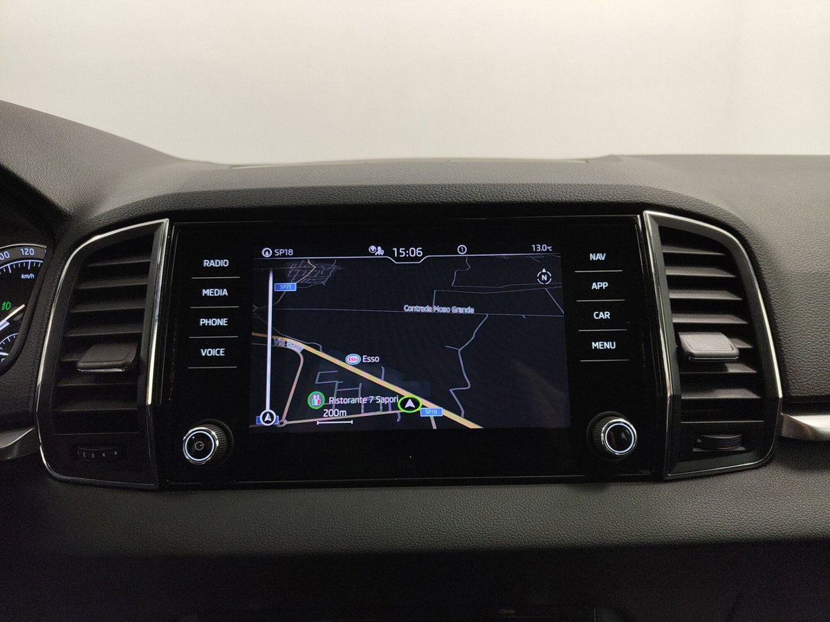 Skoda Karoq 2.0 tdi Selection 115cv (12)