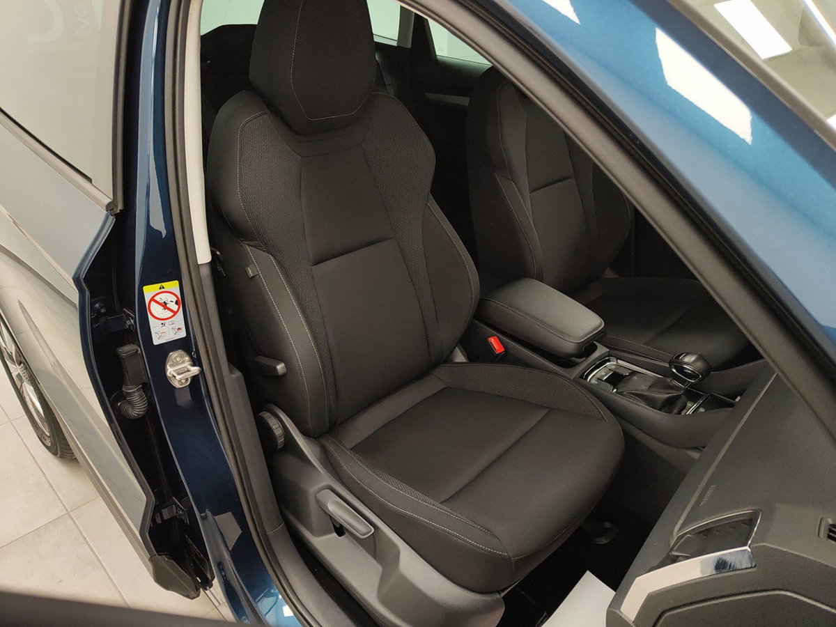 Skoda Karoq 2.0 tdi Selection 115cv (5)