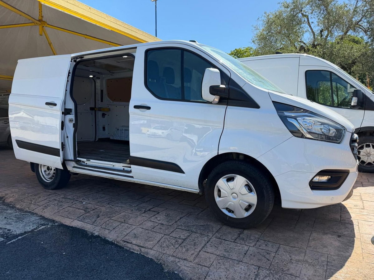 Ford Transit Custom Furgone 280 2.0 EcoBlue 130 PC Furgone Trend (3)