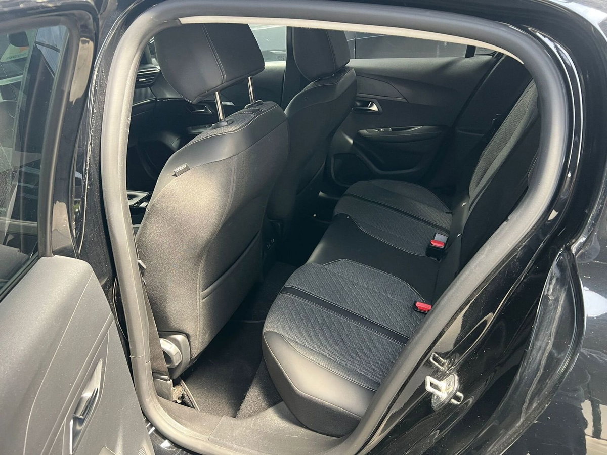 Peugeot 208 PureTech 100 Stop&Start 5 porte Allure (13)