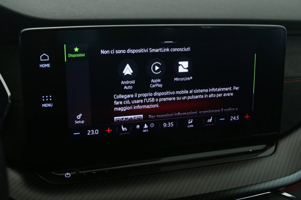 Skoda Octavia Station Wagon 2.0 TDI EVO SCR 200 CV DSG 4x4 Wagon RS (17)