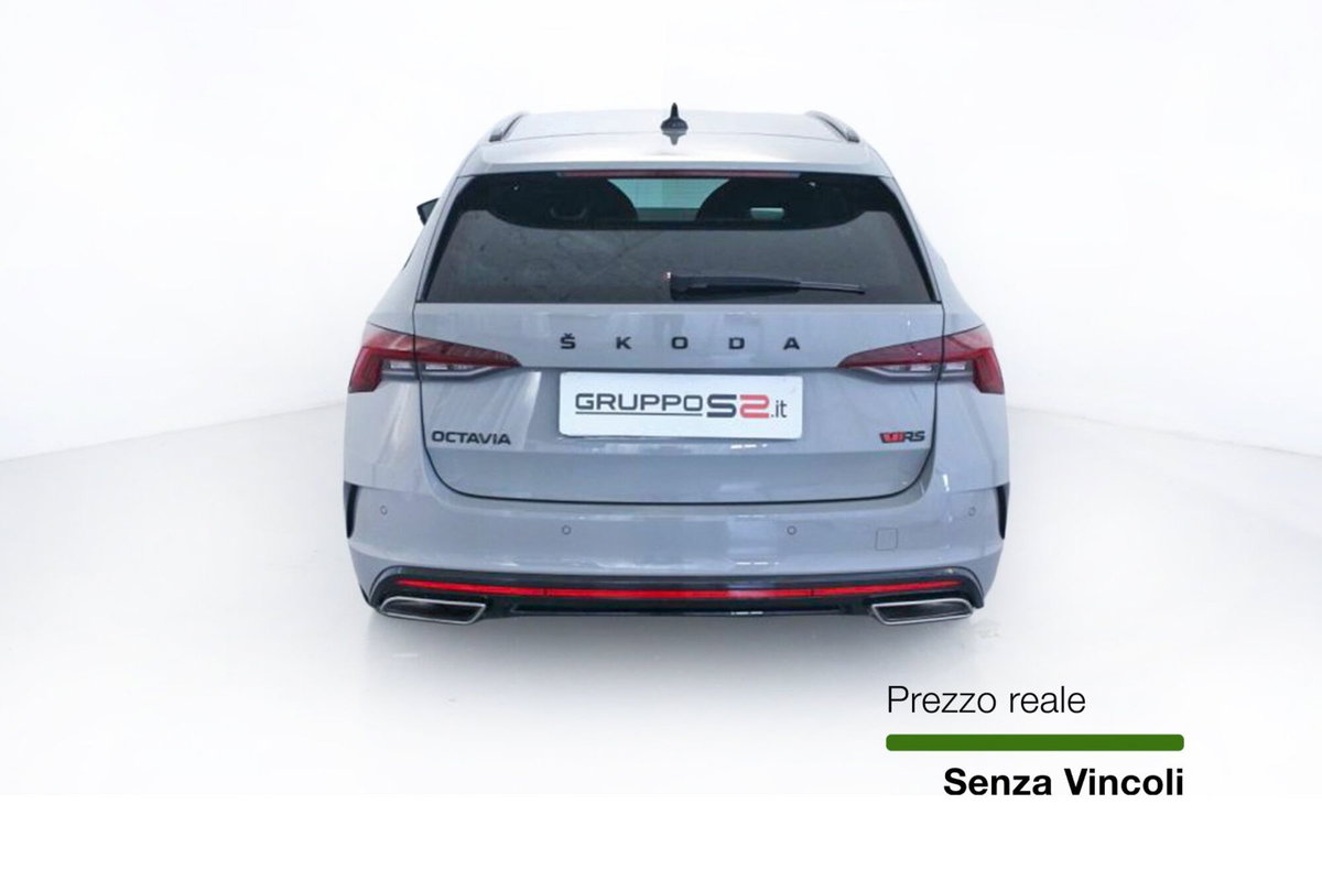 Skoda Octavia Station Wagon 2.0 TDI EVO SCR 200 CV DSG 4x4 Wagon RS (5)