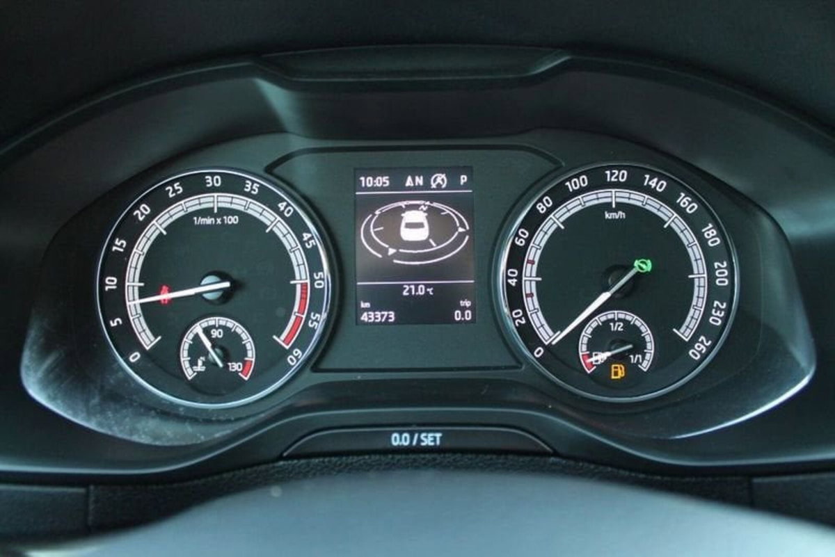 Skoda Karoq 1.6 TDI SCR DSG Executive (10)