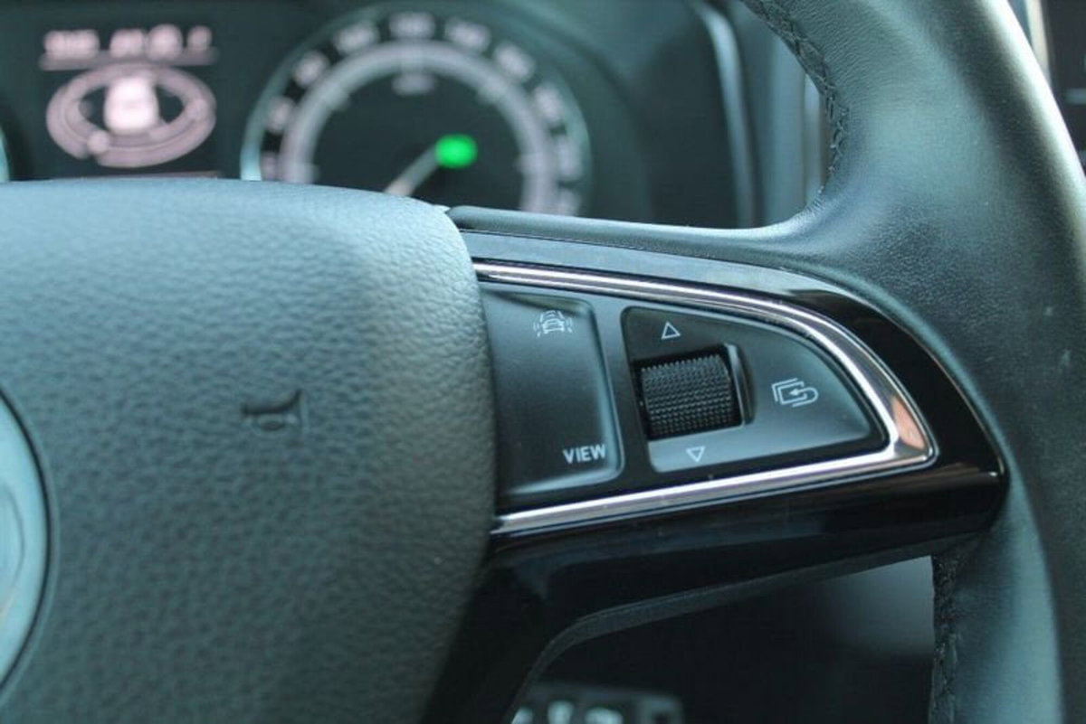 Skoda Karoq 1.6 TDI SCR DSG Executive (12)