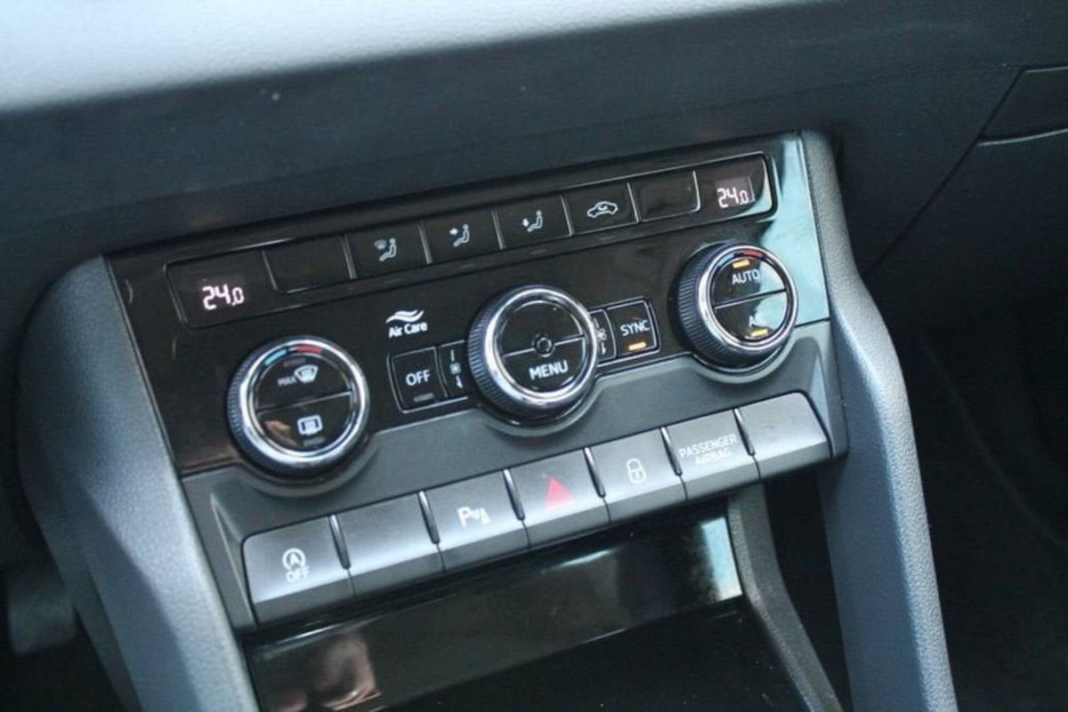 Skoda Karoq 1.6 TDI SCR DSG Executive (15)