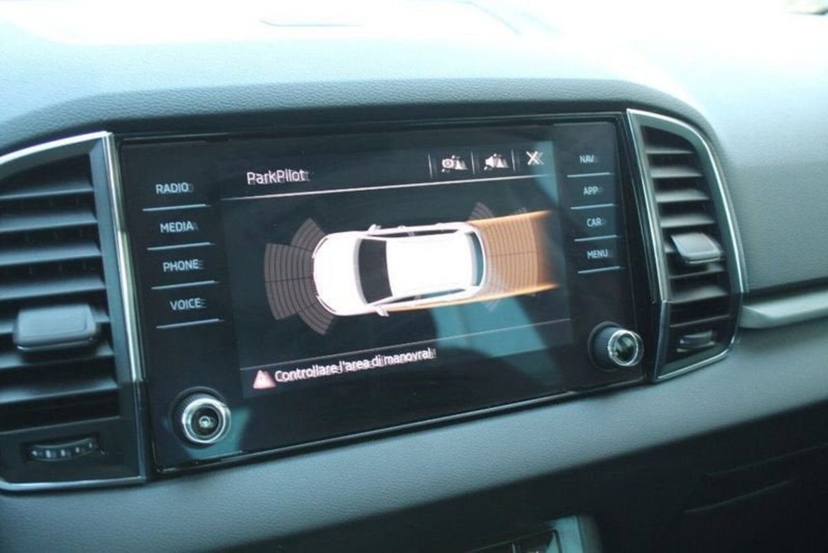 Skoda Karoq 1.6 TDI SCR DSG Executive (18)