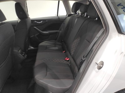 Skoda Kamiq 1.0 TSI 110 CV DSG Ambition (5)