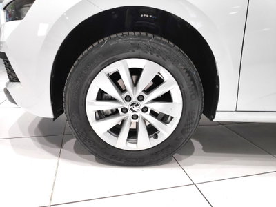 Skoda Kamiq 1.0 TSI 110 CV DSG Ambition (9)