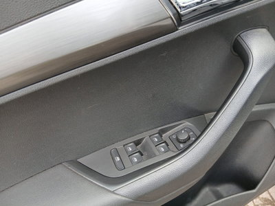 Skoda Karoq 2.0 TDI EVO SCR 4x4 DSG Style (17)
