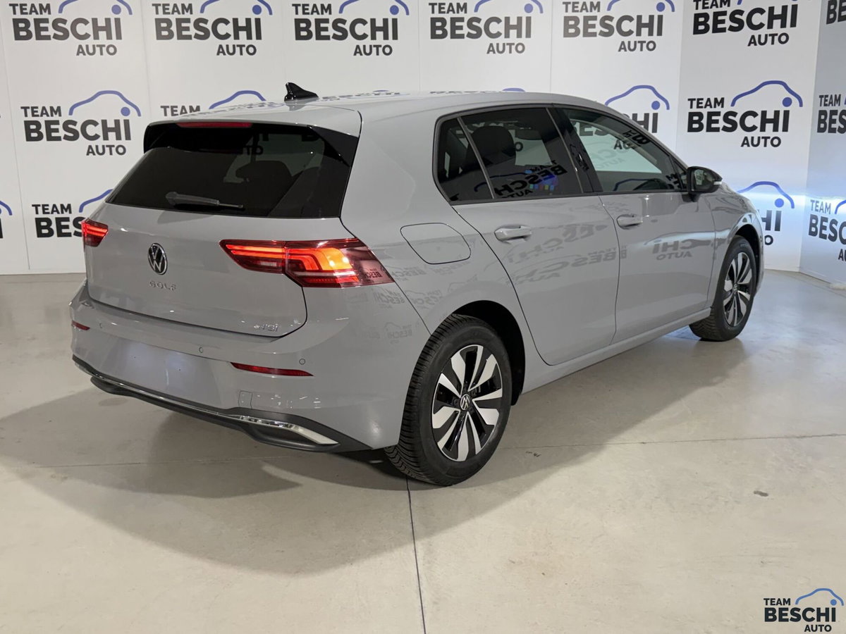 Volkswagen Golf 1.5 etsi 50 Years 150cv dsg (2)