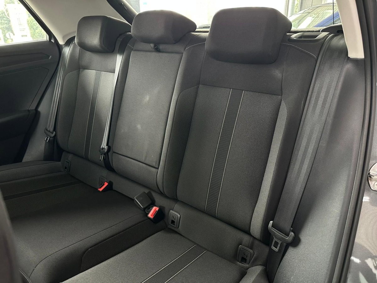 Volkswagen T-Roc 2.0 tdi Life 150cv dsg (8)
