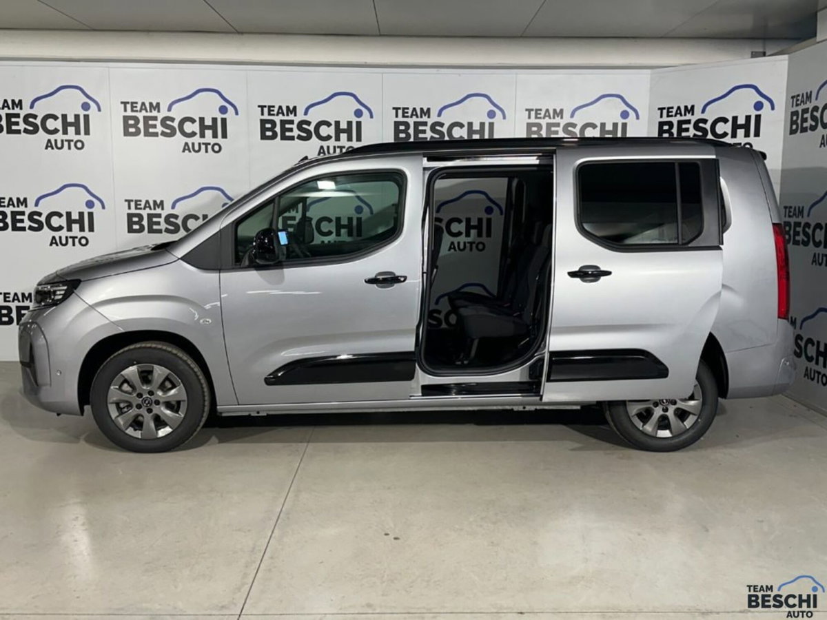 Fiat Doblò Furgone crew cab 1.5 bluehdi 130cv AT8 (13)