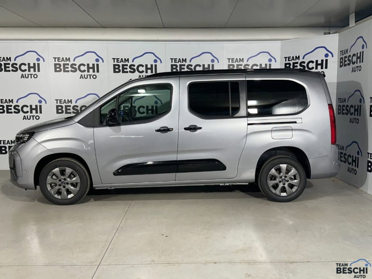 Fiat Doblò Furgone crew cab 1.5 bluehdi 130cv AT8 (3)