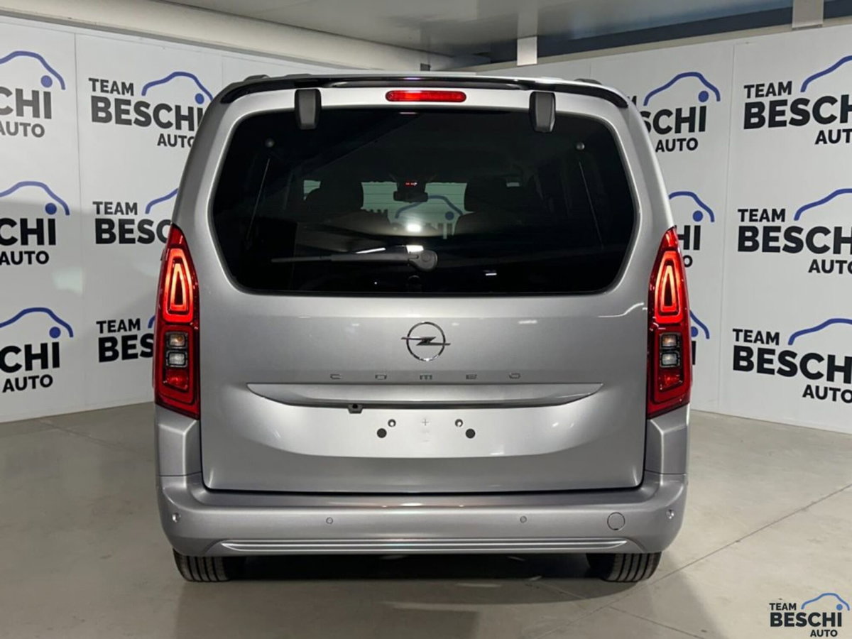 Fiat Doblò Furgone crew cab 1.5 bluehdi 130cv AT8 (5)