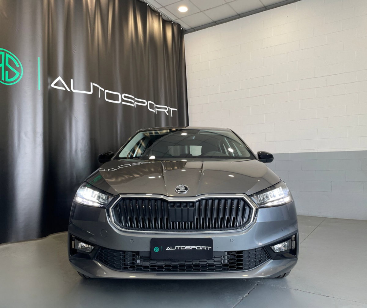 Skoda Fabia 1.0 tsi evo Young Edition 95cv (2)