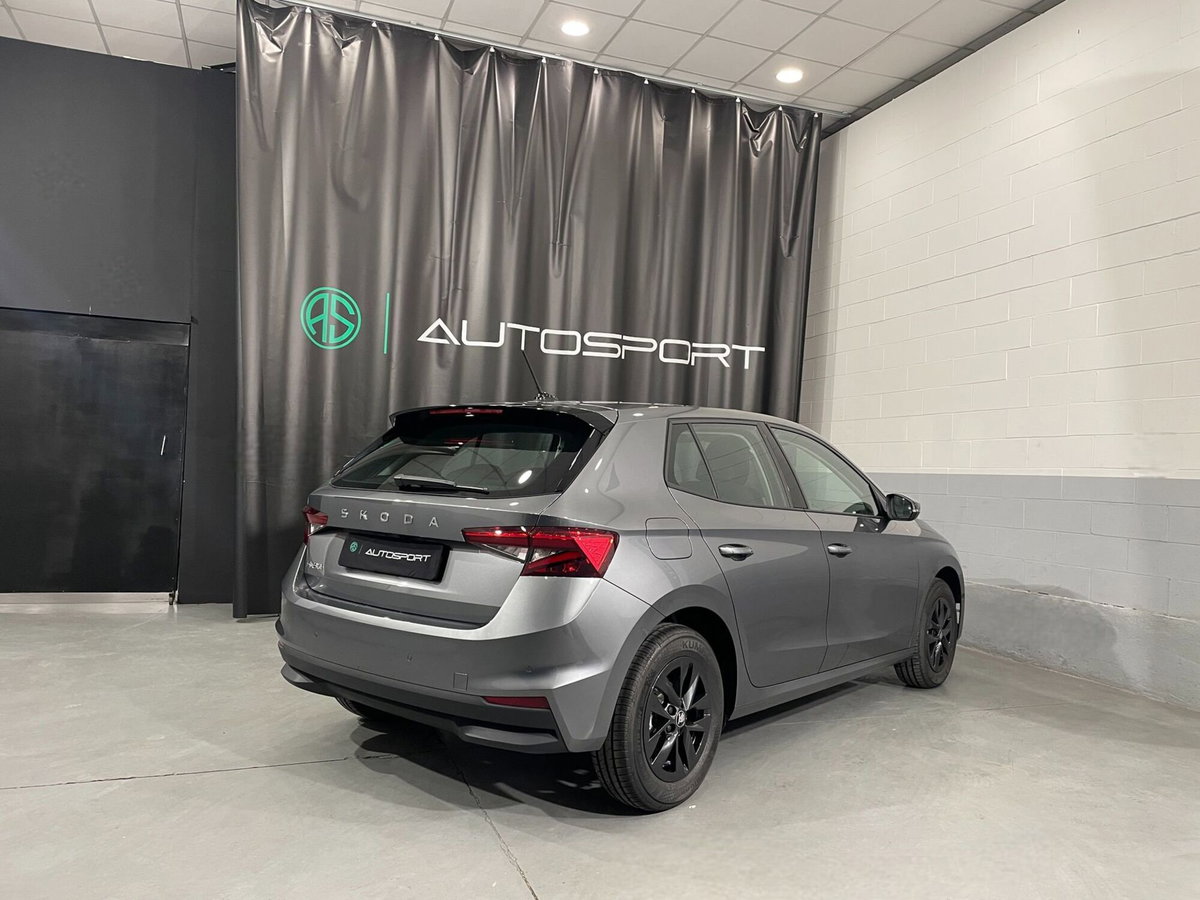Skoda Fabia 1.0 tsi evo Young Edition 95cv (7)