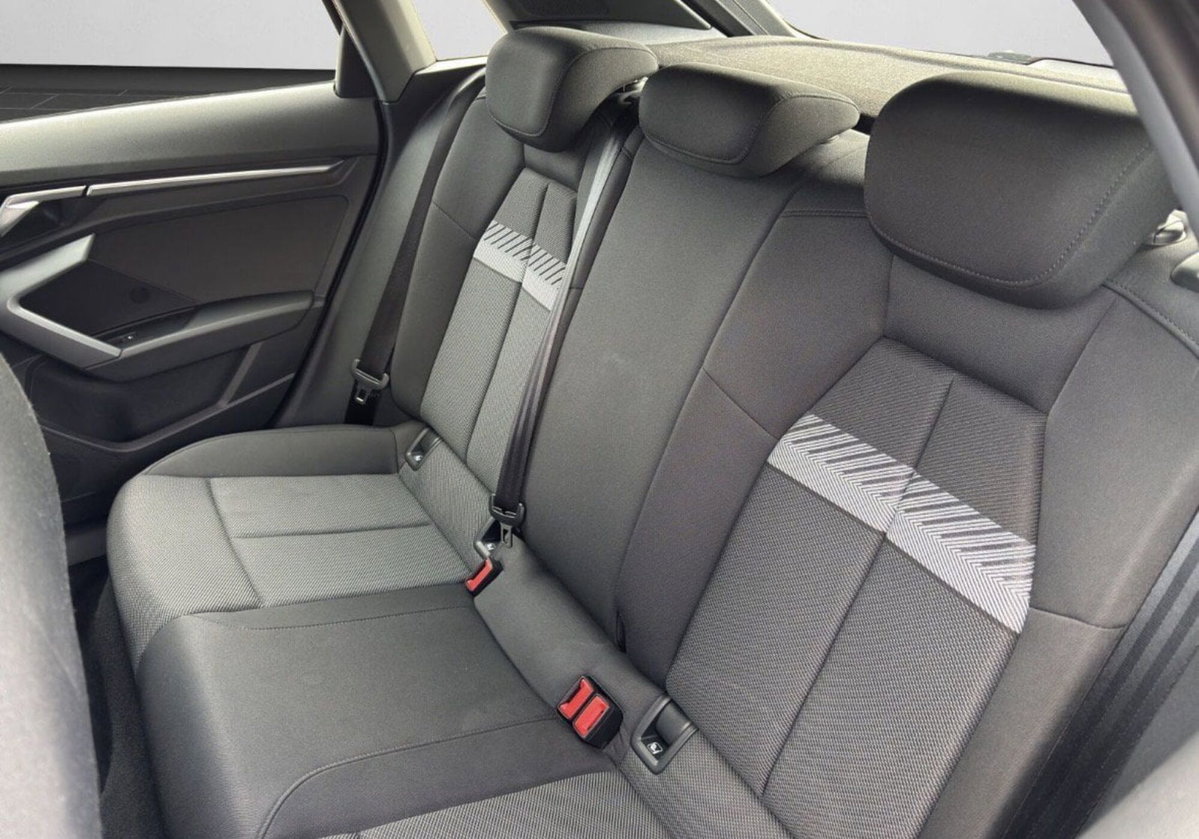 Audi A3 Sedan 35 TFSI S tronic S line edition (9)