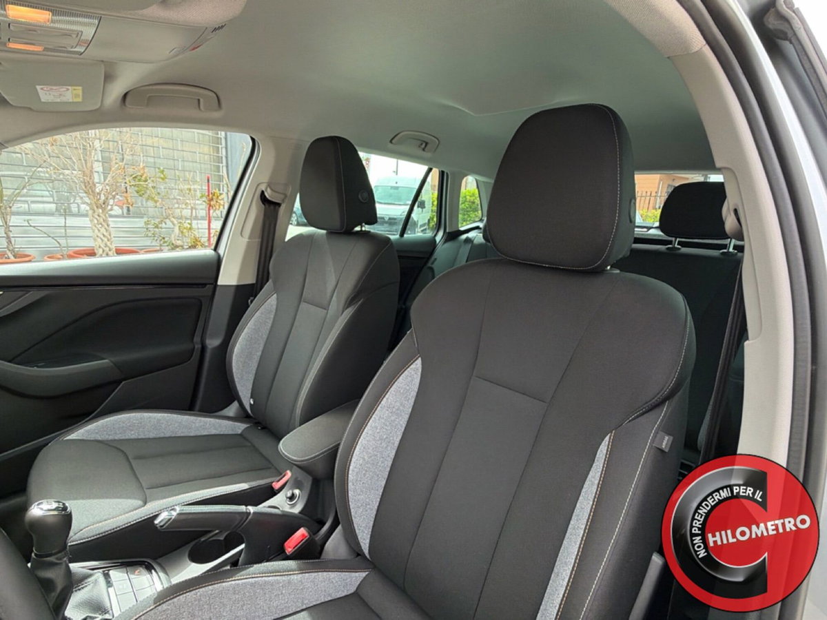 Skoda Kamiq 1.0 tsi Black Dots 95cv (14)