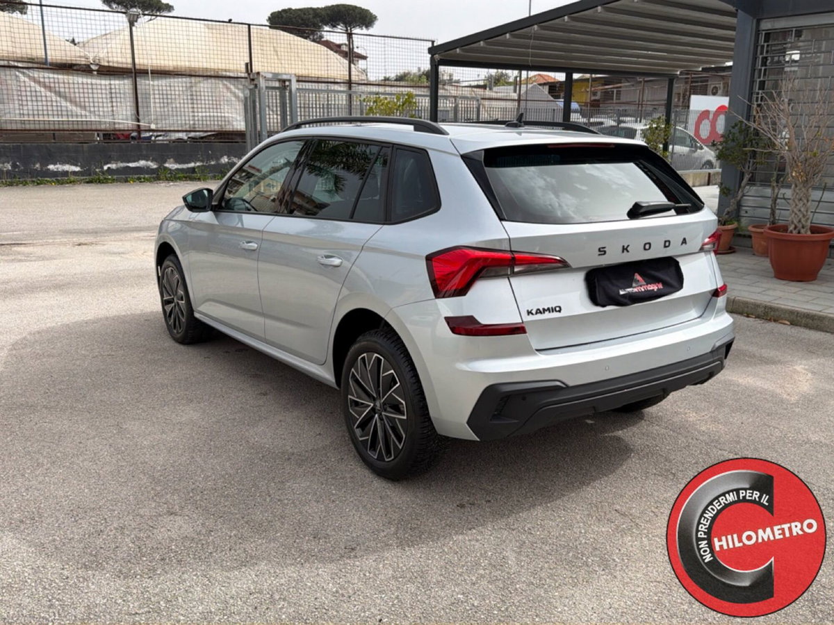 Skoda Kamiq 1.0 tsi Black Dots 95cv (4)