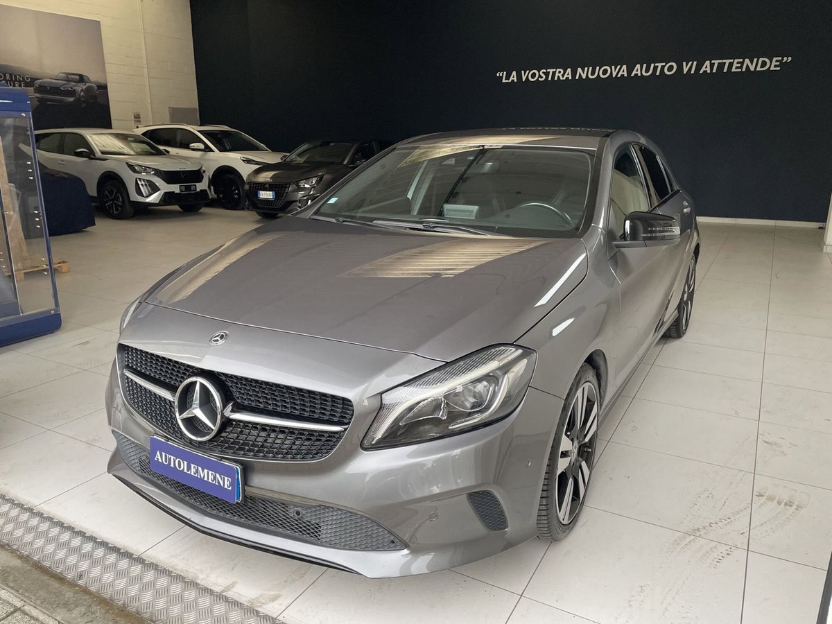 Mercedes-Benz Classe A 180 d Premium (3)