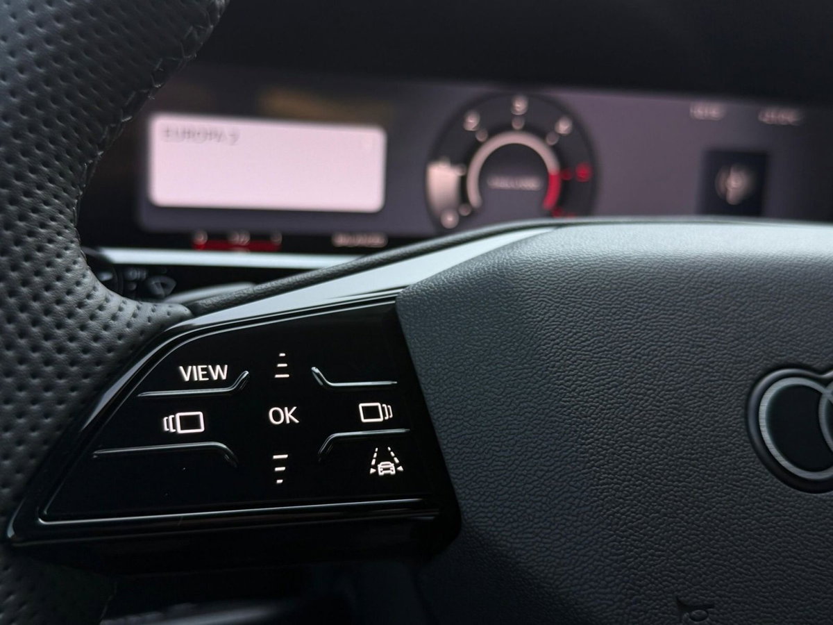 Audi Q3 Sportback 35 TDI S line edition (11)